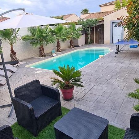 Villa Piscine De La Garrigue Florensac Bagian luar foto